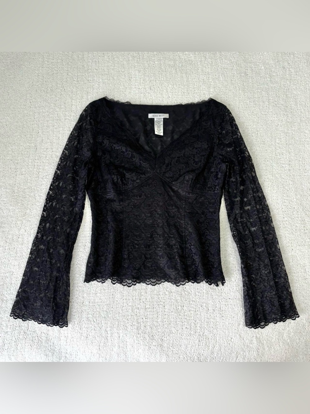 Y2K Nine West black lace bell sleeve top